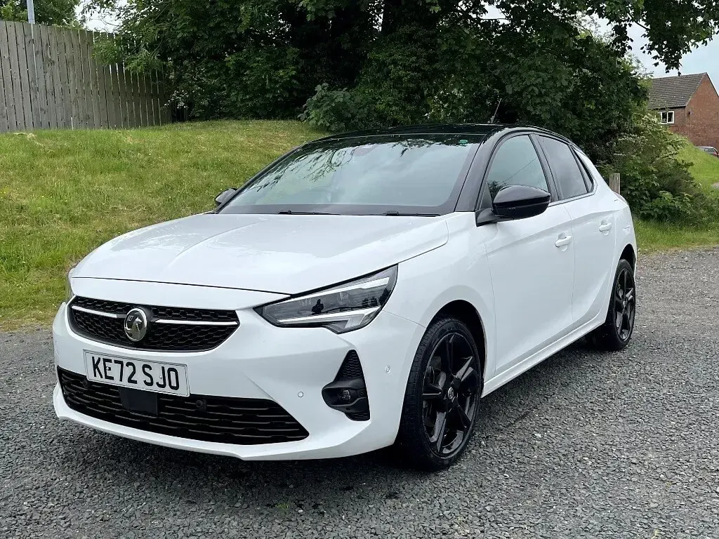 Used Vauxhall Corsa Ultimate 130 HP (95 kW) 2023 White Hatchback