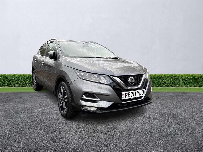 Grey Used 2020 Nissan Qashqai N-Connecta SUV | £15,305 (Good price) - Image 1/4