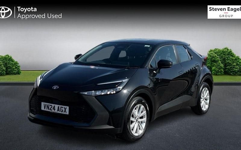 Used Toyota C-HR 140 HP (102 kW) 2026 SUV