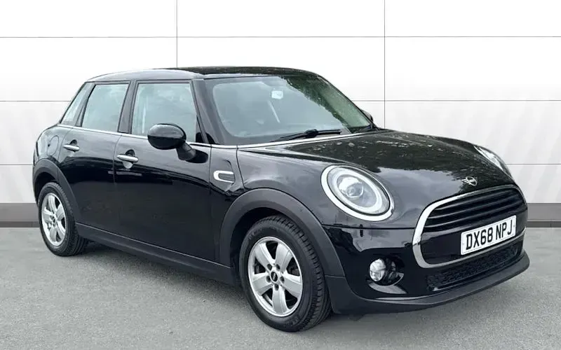 Used Mini Cooper Hatch 116 HP (85 kW) 2018 Hatchback