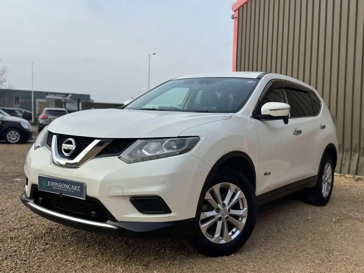 Used Nissan X-Trail 177 HP (130 kW) 2016 White SUV