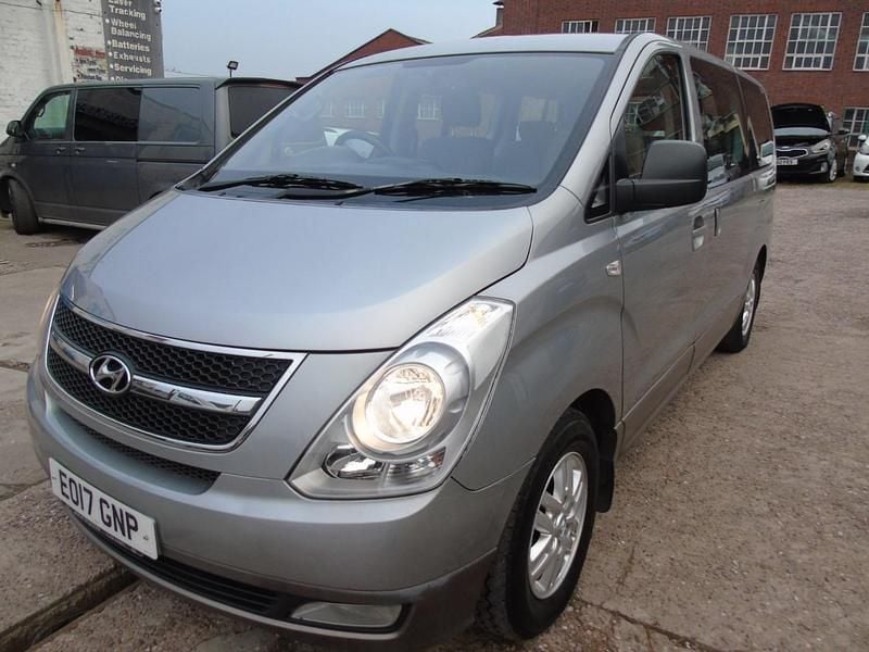 Used Hyundai I800 SE 2017 Silver MPV