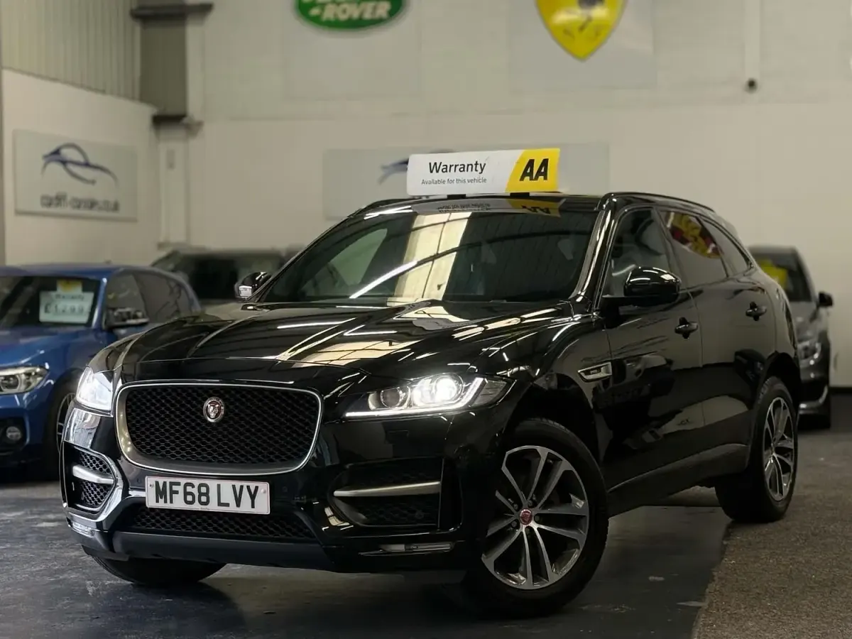 Used Jaguar F-Pace R-Sport 180 HP (132 kW) 2018 Black SUV