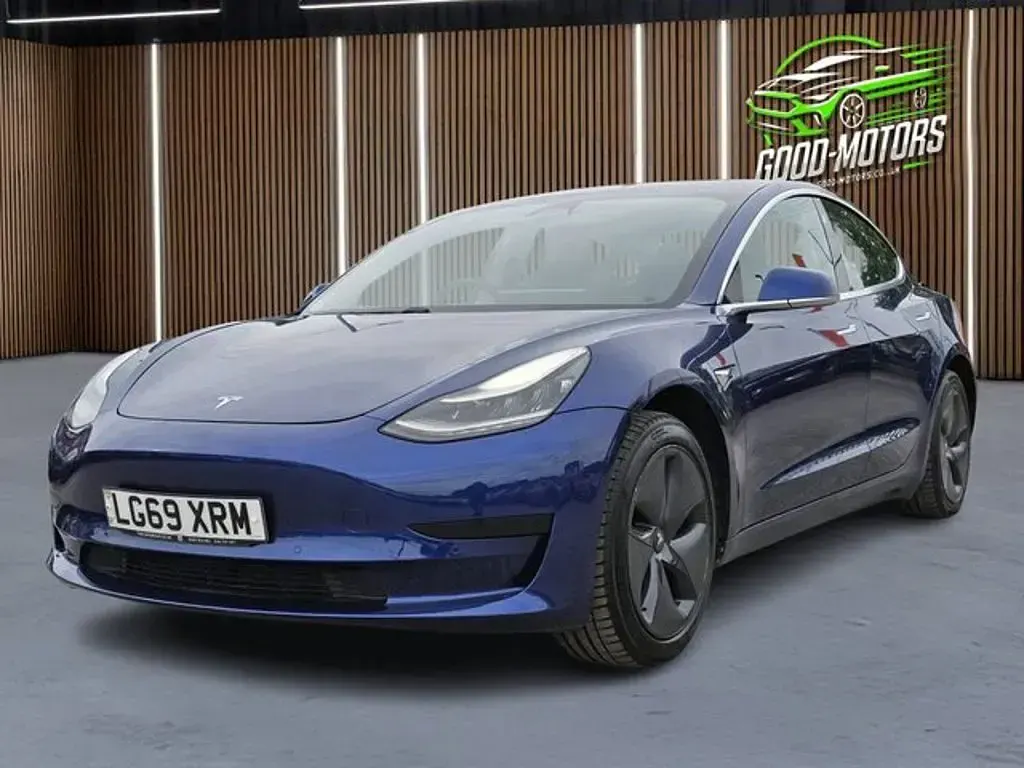Used Tesla Model 3 Standard Range 239 kW (325 HP) 2019 Sedan