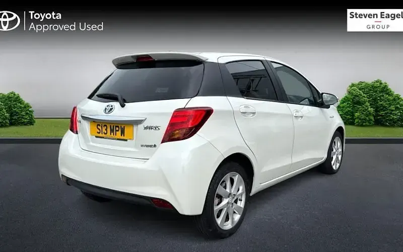 Used Toyota Yaris Sport 101 HP (74 kW) 2015 Hatchback