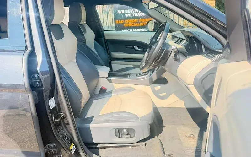 Used Land Rover Range Rover evoque HSE Dynamic 241 HP (177 kW) 2017 Grey SUV