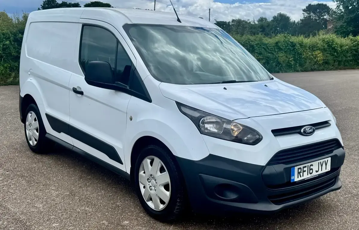 Used Ford Transit Connect 2016 White MPV