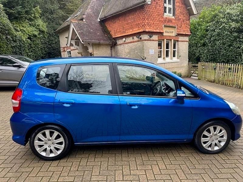 Used Honda Jazz SE 83 HP (61 kW) 2006 Blue Hatchback