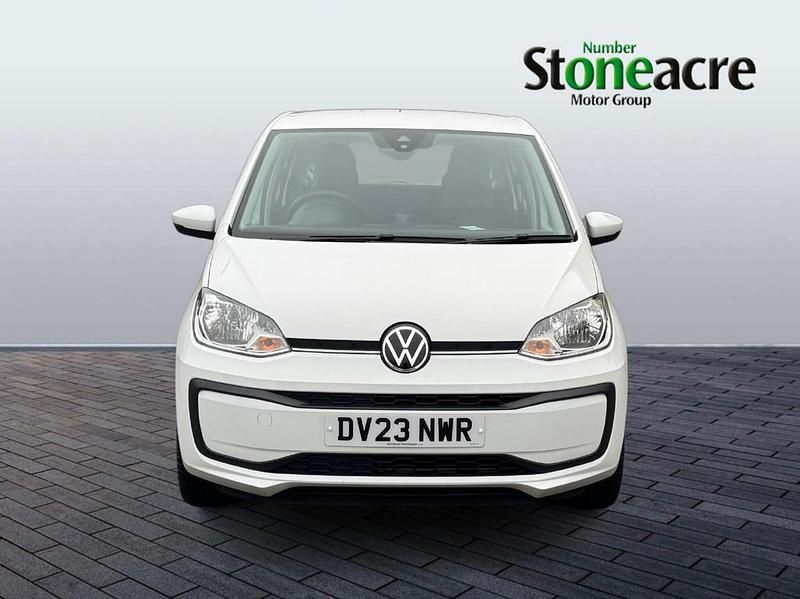 Used VW up! S 65 HP (47 kW) 2023 White Hatchback