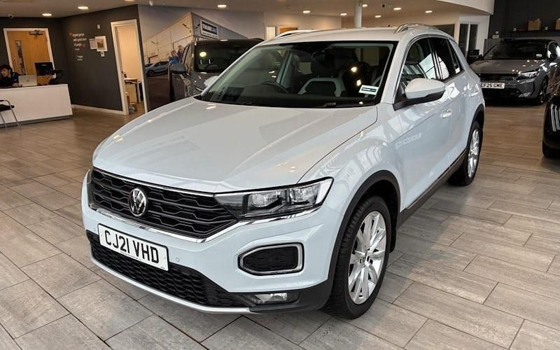 Used 2021 VW T-Roc SEL SUV | £17,999 (Fair price) - Image 1/4