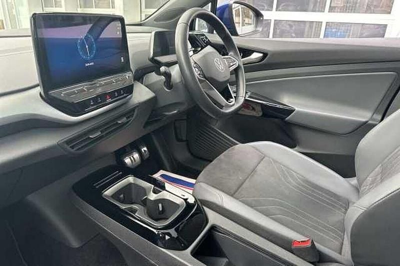 Image 2/4