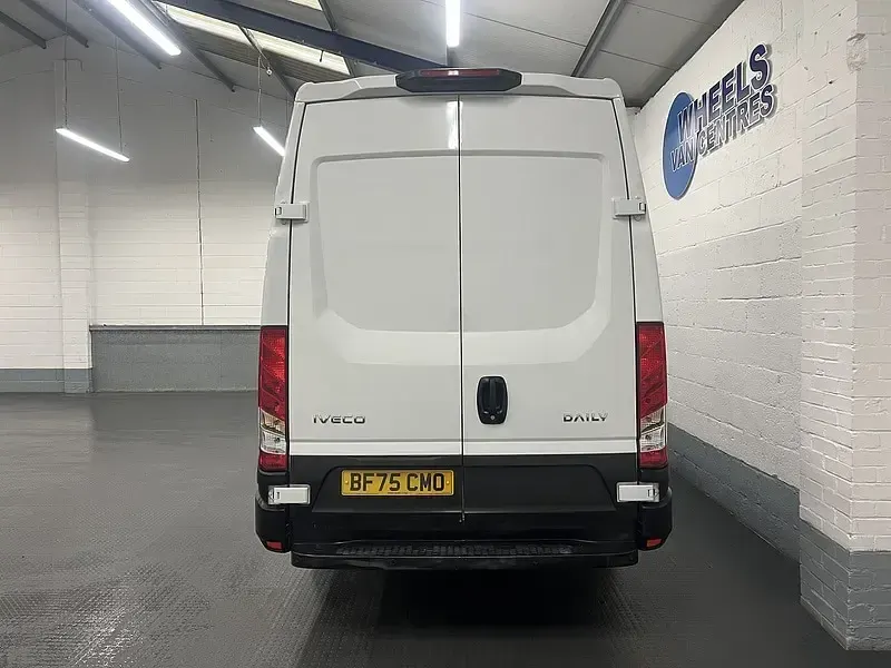 Used Iveco Daily 136 HP (100 kW) 2025 White Van