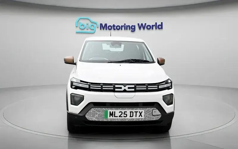 Used Dacia Spring Extreme 47 kW (65 HP) 2025 White Hatchback