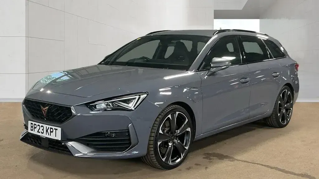 Used Cupra Leon VZ2 245 HP (180 kW) 2023 Grey Estate