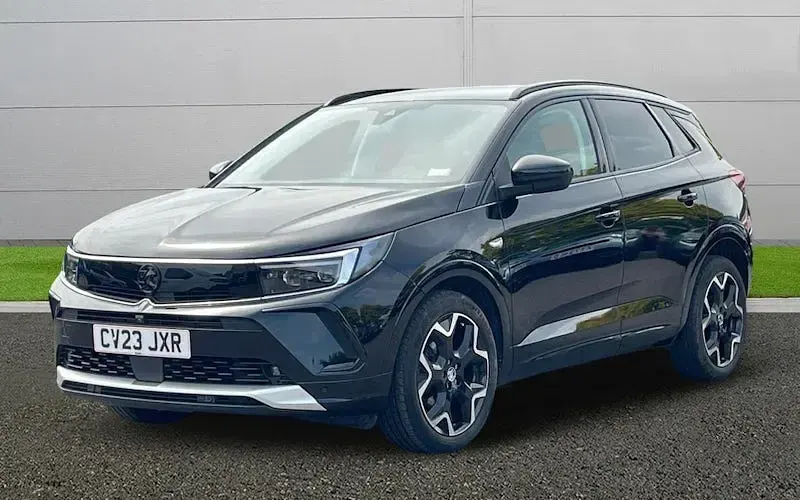 Second-hand Vauxhall Grandland X Ultimate 131 CP (96 kW) 2023 Negru SUV