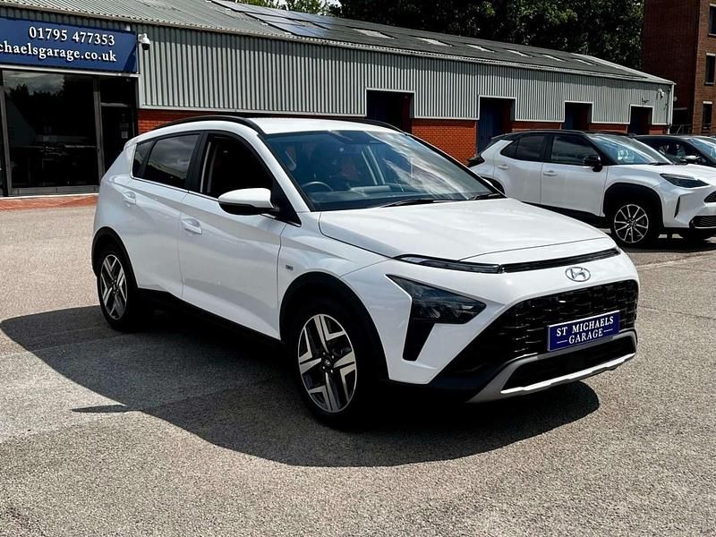 Used Hyundai Bayon Premium 99 HP (72 kW) 2024 White SUV