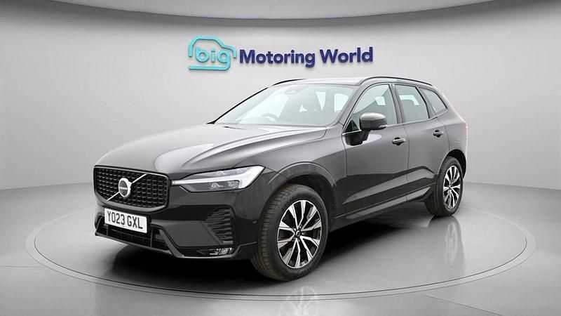 Usado Volvo XC60 Plus 250 HP (183 kW) 2023 Preto SUV
