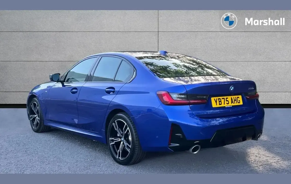 Used BMW 330 M Sport 288 HP (211 kW) 2025 Blue Sedan