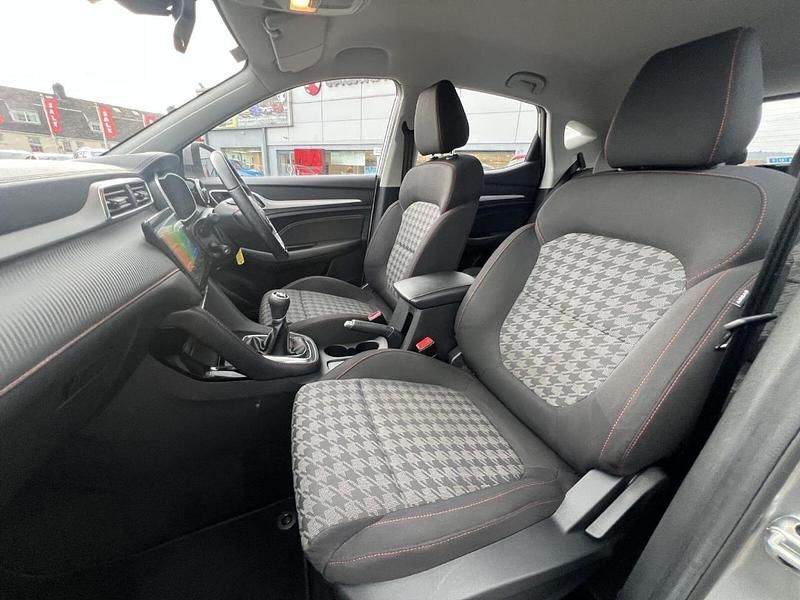 Used MG ZS Excite 105 HP (77 kW) 2023 Grey SUV