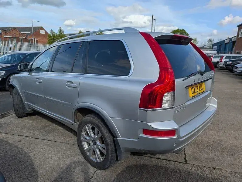 Begagnad Volvo XC90 SE Lux 200 HK (147 kW) 2013 Silver SUV