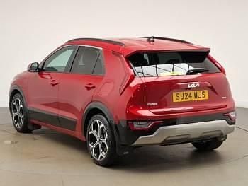 Gebraucht Kia Niro 168 PS (123 kW) 2024 Rot SUV