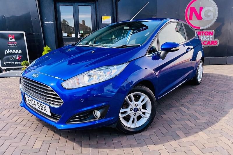 Used Ford Fiesta Zetec 82 HP (60 kW) 2014 Blue Hatchback