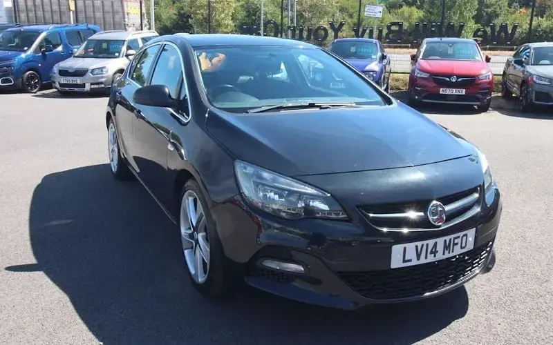 Used Vauxhall Astra Edition 116 HP (85 kW) 2014 Hatchback