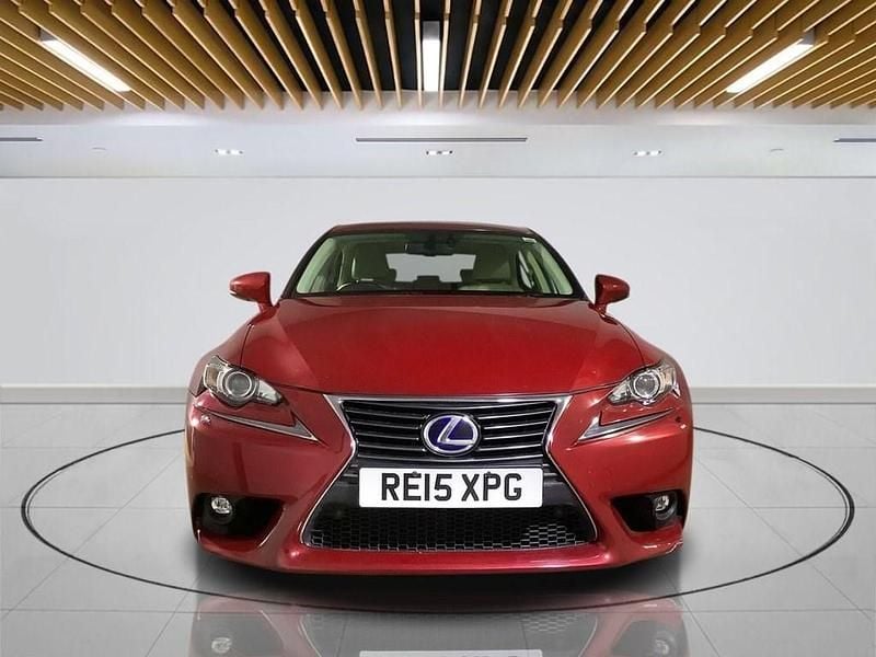 Used Lexus IS300h Executive Line 2015 Red Sedan