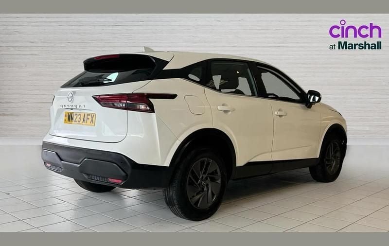 Second-hand Nissan Qashqai Acenta Premium 155 CP (114 kW) 2023 Alb SUV