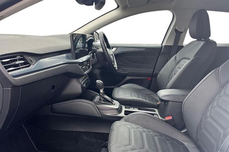 Usado Ford Focus Active X 155 HP (114 kW) 2025 Branco Carrinha
