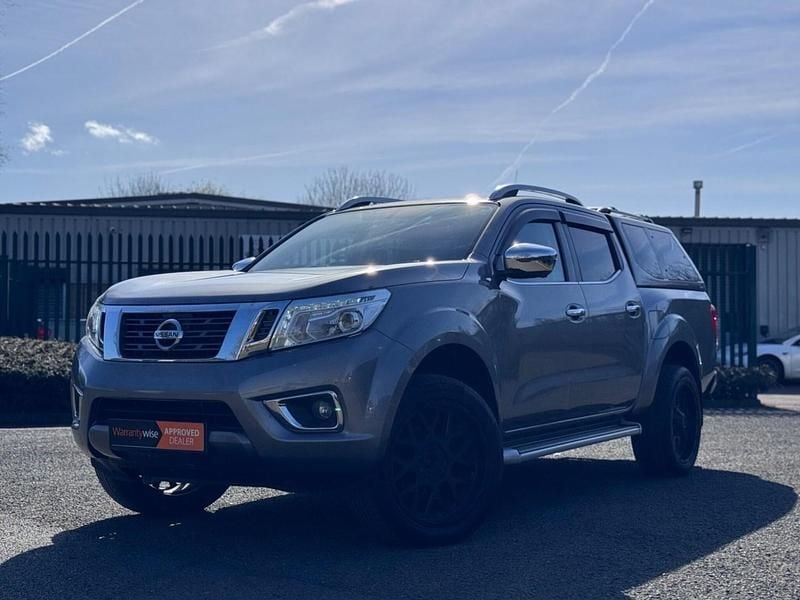 Used Nissan Navara Tekna 190 HP (139 kW) 2018 Grey Pickup