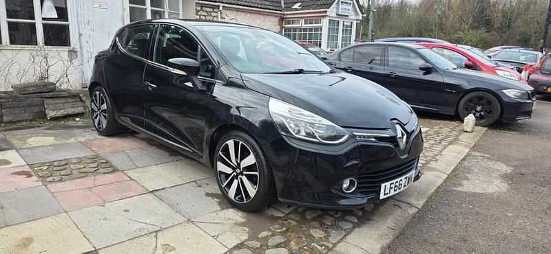 Used Renault Clio IV Dynamique 2016 Black Hatchback