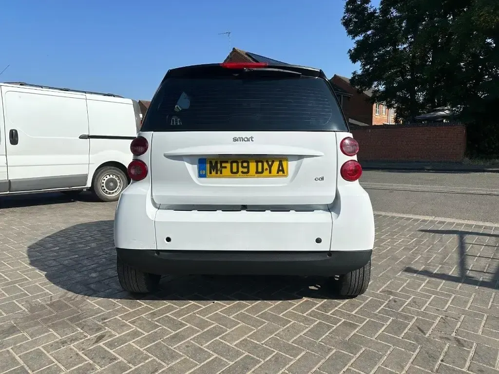 Used Smart ForTwo Coupé Pure 45 HP (33 kW) 2009 Black Coupe