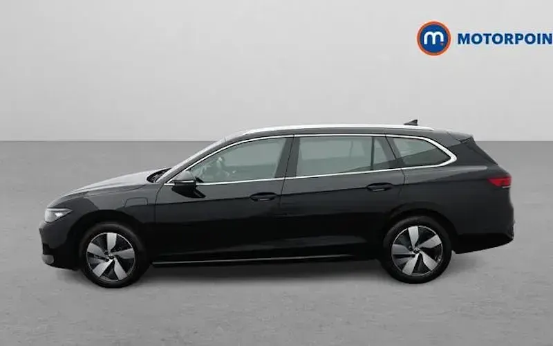 Used VW Passat Life 204 HP (150 kW) 2025 Black Estate