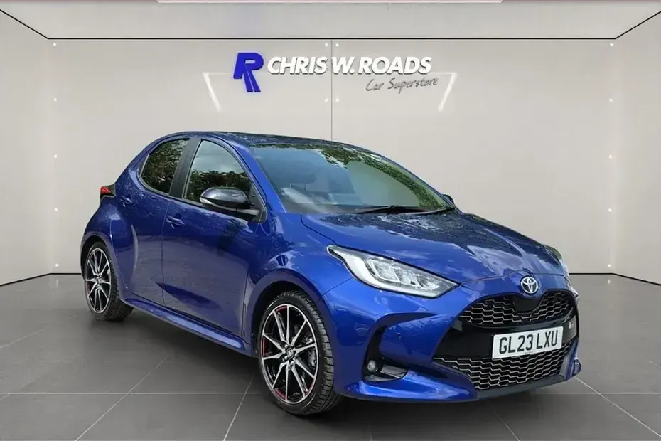Used Toyota Yaris Sport 116 HP (85 kW) 2023 Blue Hatchback