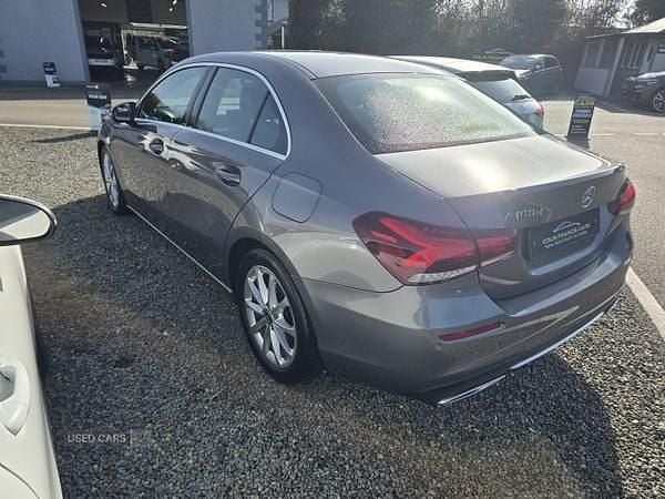 Begagnad Mercedes A180 Executive 2019 Grå Sedan