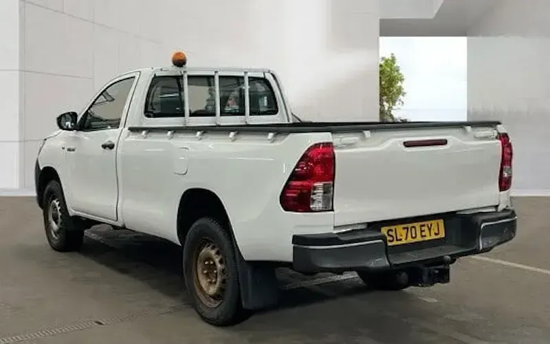Used Toyota HiLux Active 150 HP (110 kW) 2019 Pickup