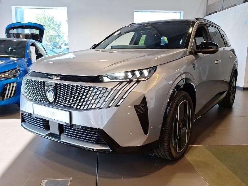 Additional metallic cumulus grey New 2025 Peugeot 5008 GTi MPV | £42,998 (Fair price) - Image 1/4