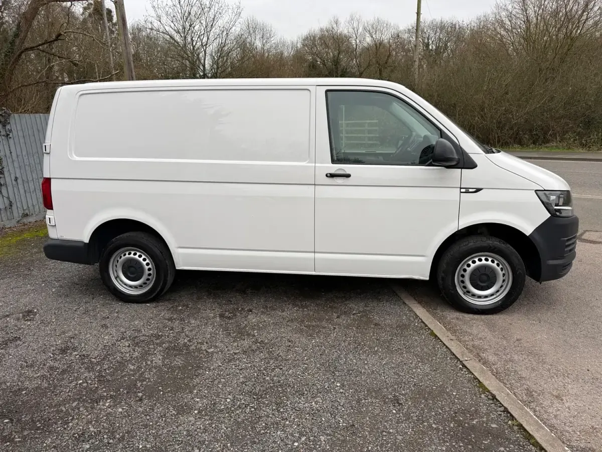 Used VW Transporter Startline 148 HP (108 kW) 2019 White Van