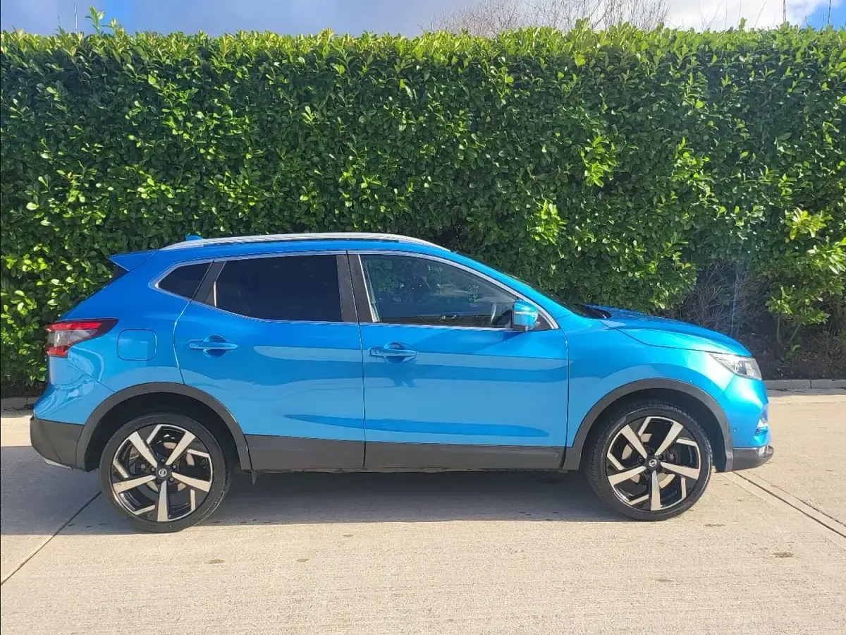 Używany Nissan Qashqai Tekna 110 KM (80 kW) 2017 Niebieski SUV