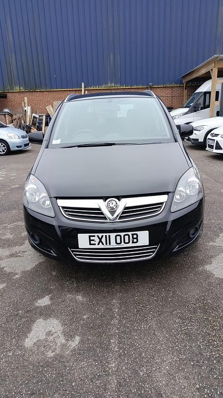 Used Vauxhall Zafira SRi 140 HP (102 kW) 2011 Black MPV