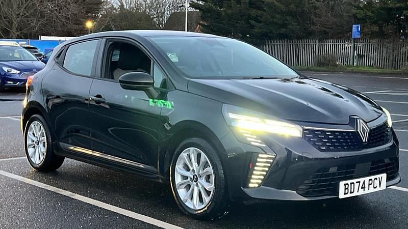 Black Used 2024 Renault Clio V Evolution Hatchback | £15,112 (Good price) - Image 1/1