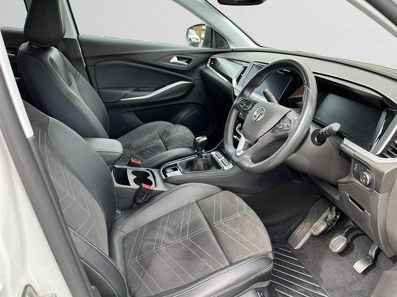 Used Vauxhall Grandland X Ultimate 128 HP (94 kW) 2023 White SUV