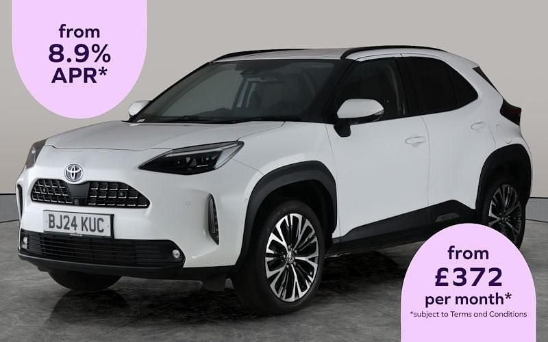 Used 2025 Toyota Yaris Hybrid Estate | £24,802 (Fair price) - Image 1/3