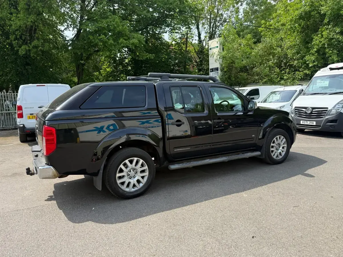 Usado Nissan Navara 2011 Negro Pickup/Camioneta