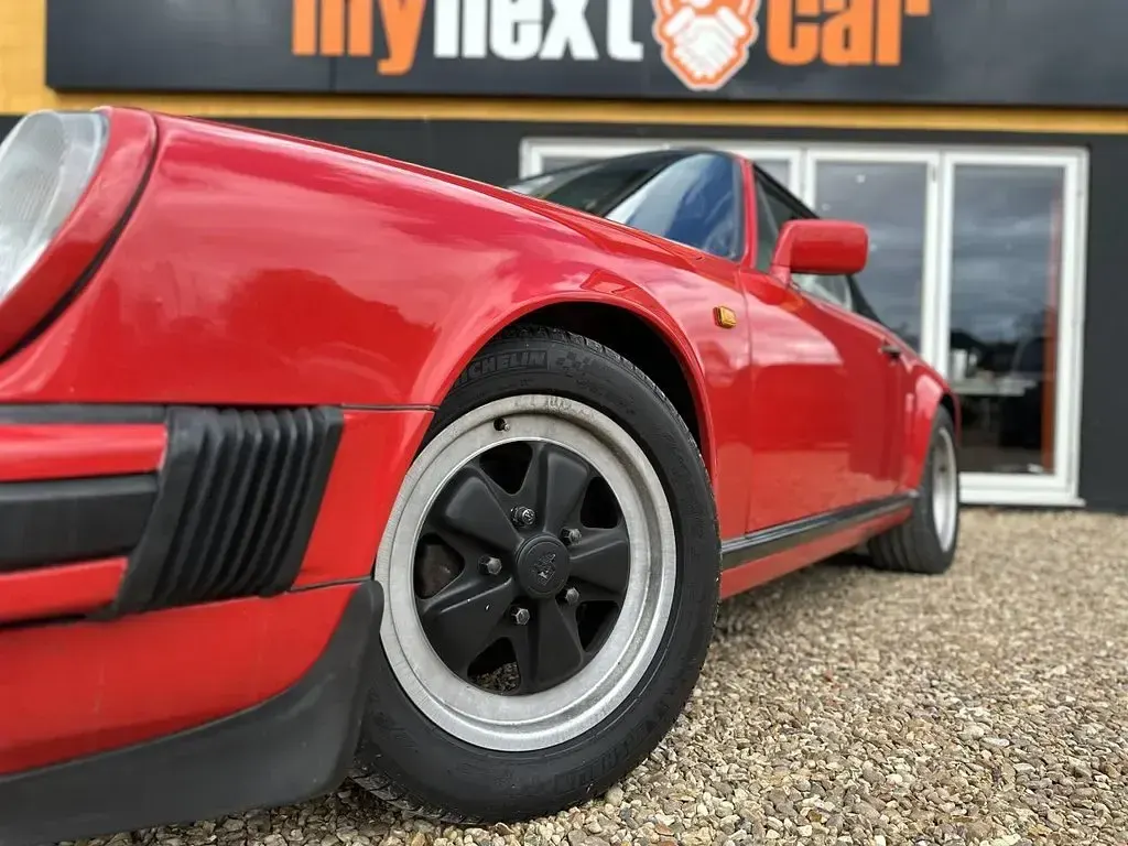 Used Porsche 911 Carrera Cabriolet Sport 231 HP (169 kW) 1989 Red Cabriolet