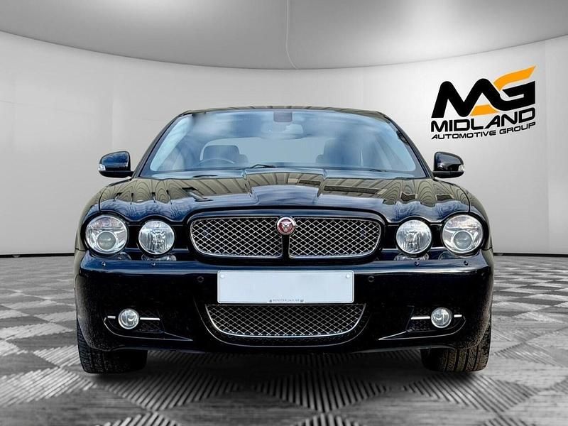 Used Jaguar XJ 207 HP (152 kW) 2008 Black Sedan