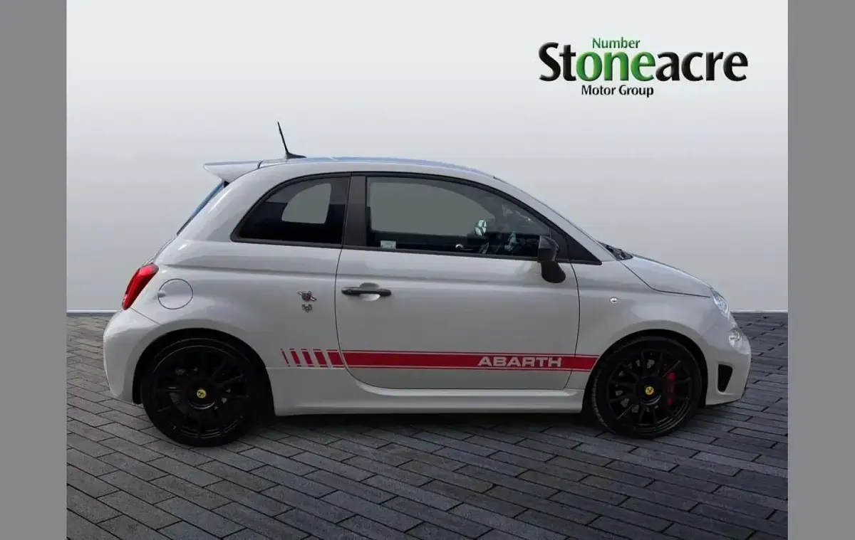 Usado Abarth 595 Competizione 180 HP (132 kW) 2018 Cinzento Citadino