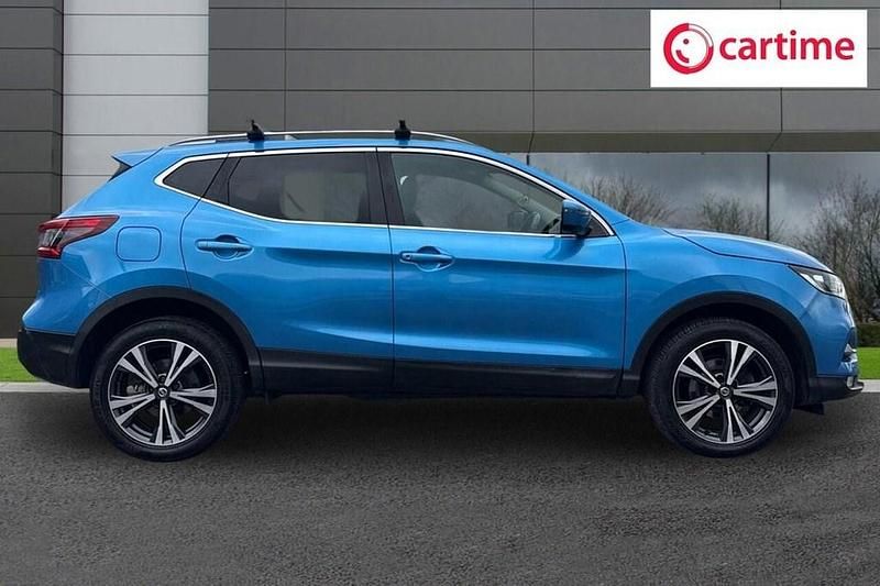 Used Nissan Qashqai N-Connecta 110 HP (80 kW) 2017 Blue SUV
