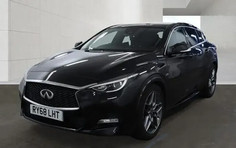 Used Infiniti Q30 Sport Tech 170 HP (125 kW) 2019 Hatchback